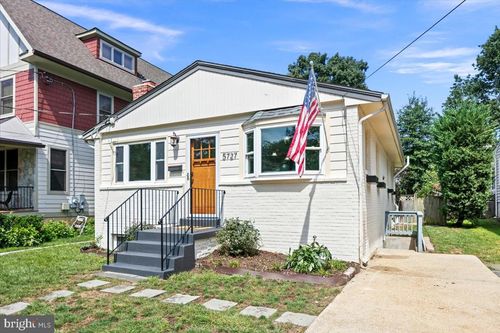 5727 6th St N, ARLINGTON, VA, 22205-1013 | Card Image