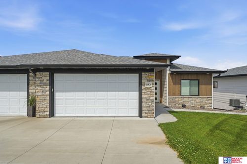 1143 Sand Hill Rd, Louisville, NE, 68037-7121 | Card Image