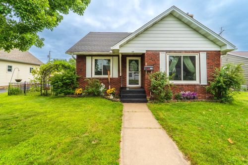 712 8th St, MOSINEE, WI, 54455-1311 | Card Image