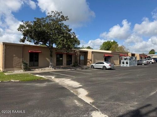 1450 Surrey St, Lafayette, LA, 70501-7752 | Card Image