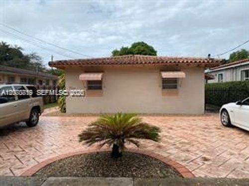 back-1112 Sw 65th Ave, West Miami, FL, 33144-4934 | Card Image