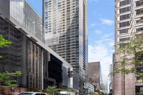 34c-15 W 53rd St, New York, NY, 10019-5401 | Card Image