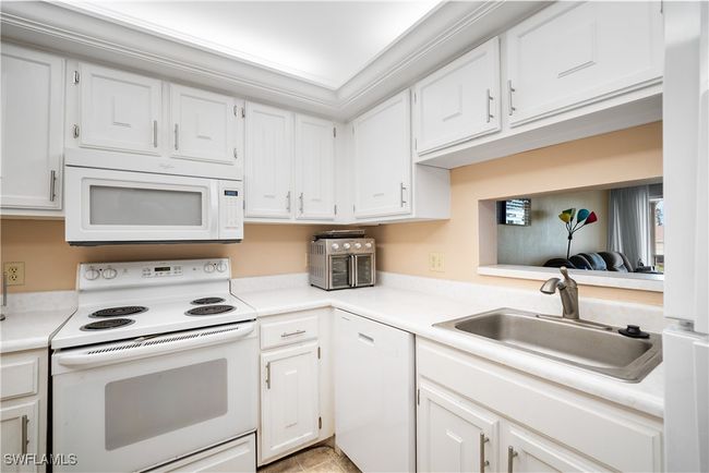 APT-314 - 1624 Pine Valley Dr, Condo with 1 bedrooms, 1 bathrooms and null parking in FORT MYERS FL | Image 4