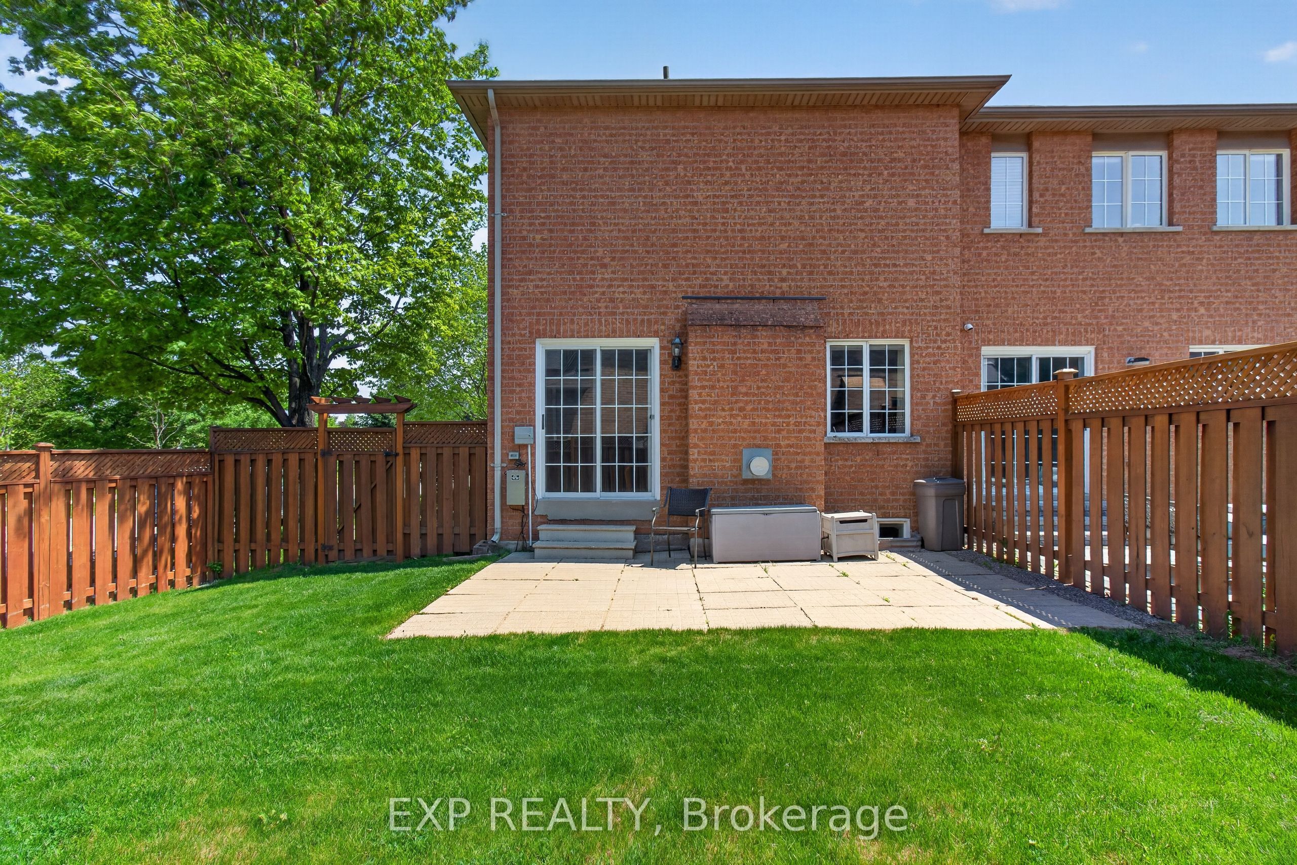 Residential in Oakville 3