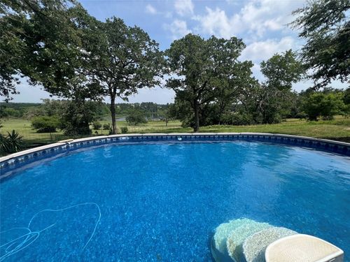 702 Paint Creek Rd, Mcdade, TX, 78650-5339 | Card Image