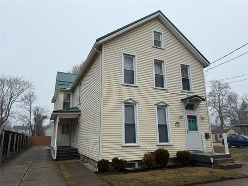 928 3rd St, Erie, PA, 16507-1004 | Card Image