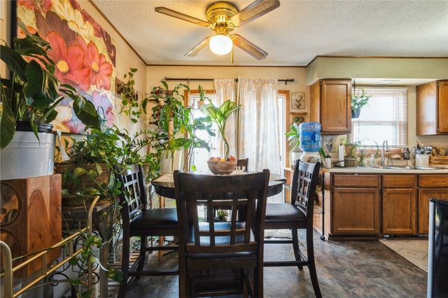 1109 Grubbs St, House other with 3 bedrooms, 1 bathrooms and null parking in Center Point IA | Image 5