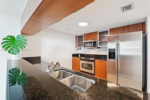 apt-2811-1800 N Bayshore Dr, Miami, FL, 33132-3230 | Card Image