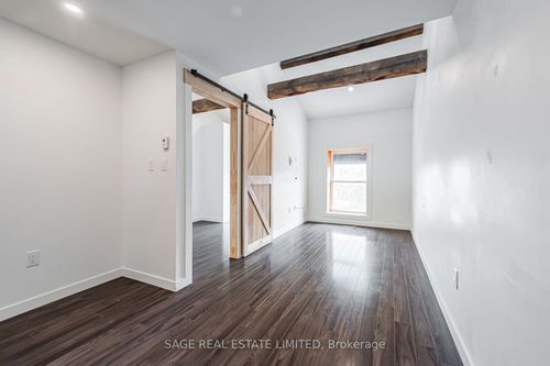 3-14 Cross St, Hamilton, ON, L9H2R4 | Card Image