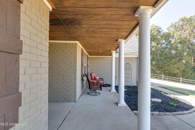 Front Porch | Image 3