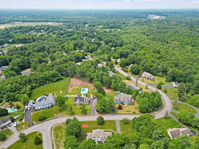 21 Highland Cir, House other with 3 bedrooms, 3 bathrooms and 6 parking in Halifax MA | Image 37