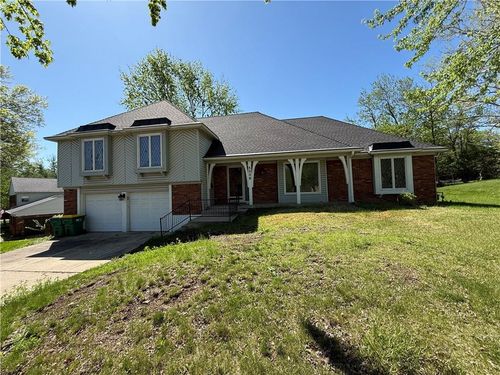 5205 W 99th St, Overland Park, KS, 66207-3105 | Card Image