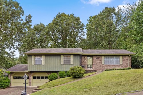 538 Tree Top Ln, Hixson, TN, 37343-4247 | Card Image