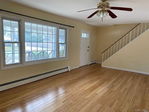 63 Hastings Dr, Stony Brook, NY, 11790-2338 | Card Image