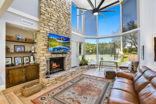 118 World Of Tennis Sq, Lakeway, TX, 78738-1104 | Card Image