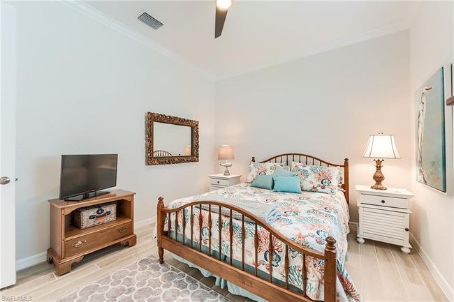 Guest Bedroom #1 | Image 25