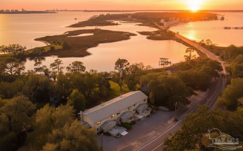 15009 Innerarity Point Rd, Pensacola, FL, 32507-8310 | Card Image