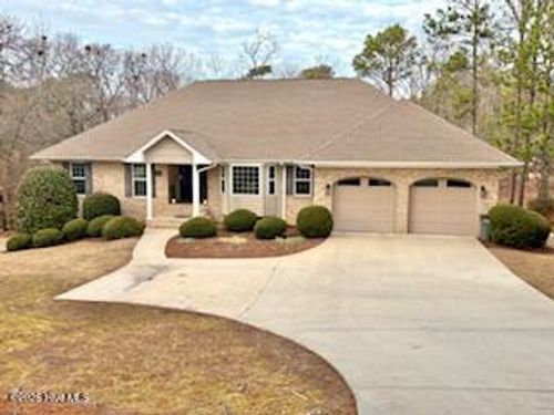 112 Mccracken Dr, West End, NC, 27376 | Card Image