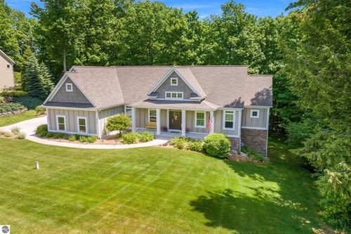 15-9390 E Summerfield Drive, Traverse City, MI, 49684 | Card Image
