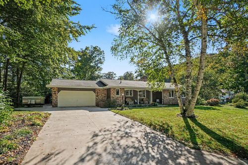 17292 Burkshire Drive, Grand Haven Charter Township, MI, 49417 | Card Image