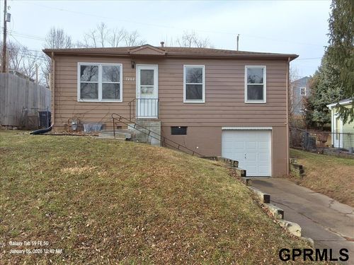 7202 S 23rd St, Bellevue, NE, 68147-1572 | Card Image