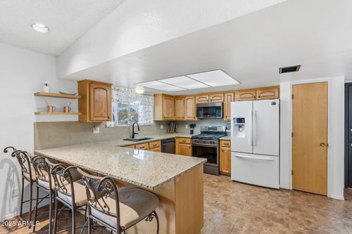 701 Canterbury Dr, Sierra Vista, AZ, 85635-4725 | Card Image