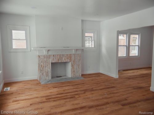 3307 Fullerton St, Detroit, MI, 48238-3347 | Card Image