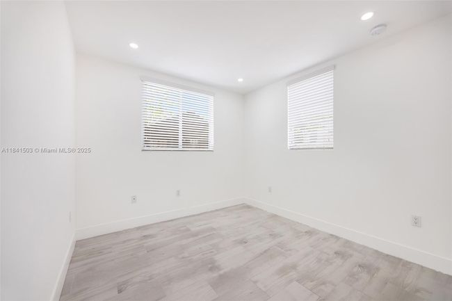 3823 Thomas Ave, House other with 5 bedrooms, 4 bathrooms and null parking in Miami FL | Image 17