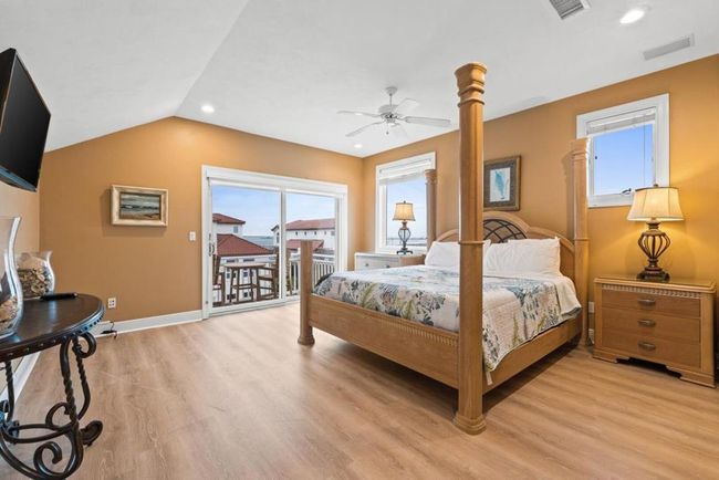 1880 Sunset Dr, House other with 6 bedrooms, 8 bathrooms and 6 parking in St. George Island FL | Image 14