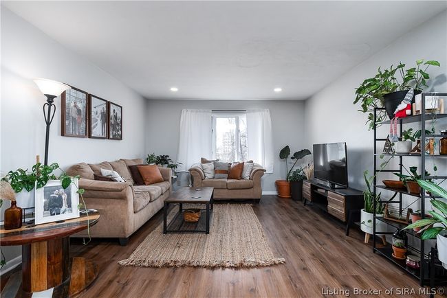 609 Lynn Rd, Home with 3 bedrooms, 2 bathrooms and null parking in New Albany IN | Image 8
