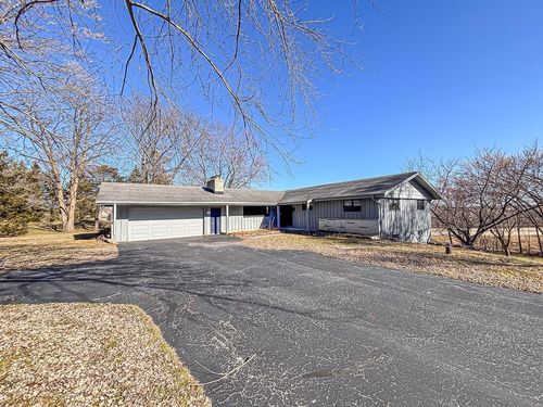 W270N198 Arrowhead Trail, Pewaukee, WI, 53188 | Card Image