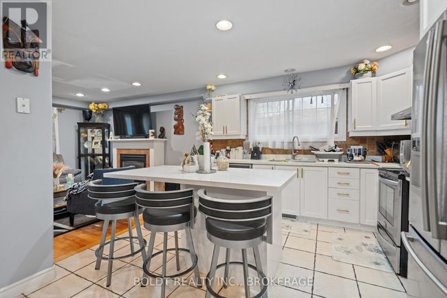 5032 Heather Ave, House other with 6 bedrooms, 4 bathrooms and 6 parking in Niagara Falls ON | Image 10