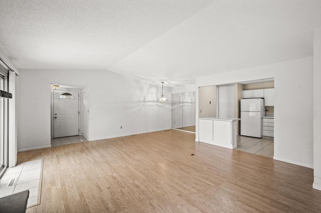 1940 Harbor Ln N, Townhouse with 2 bedrooms, 2 bathrooms and null parking in Plymouth MN | Image 8