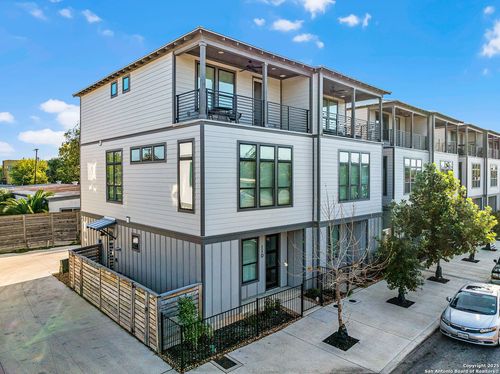 110 Playmoor St, San Antonio, TX, 78210-1602 | Card Image