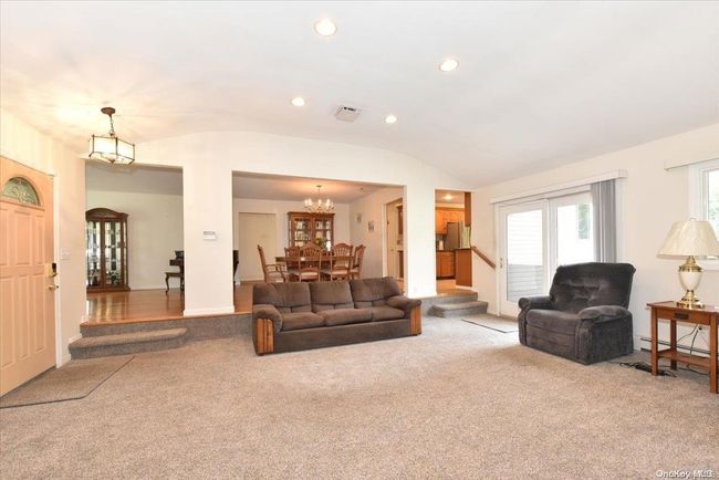 6 Windward Ln, House other with 4 bedrooms, 3 bathrooms and null parking in Commack NY | Image 15