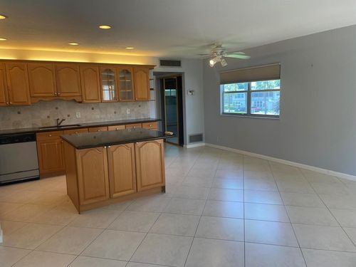 603-603 Brittany M, Delray Beach, FL, 33446-1179 | Card Image