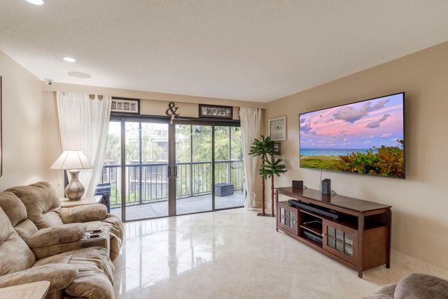 APT-328 - 3605 S Ocean Blvd, Condo with 2 bedrooms, 2 bathrooms and null parking in South Palm Beach FL | Image 5