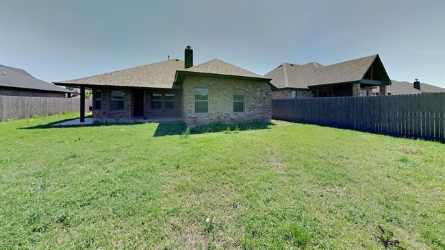 1719 W Zachary Way, House other with 3 bedrooms, 2 bathrooms and null parking in Mustang OK | Image 14