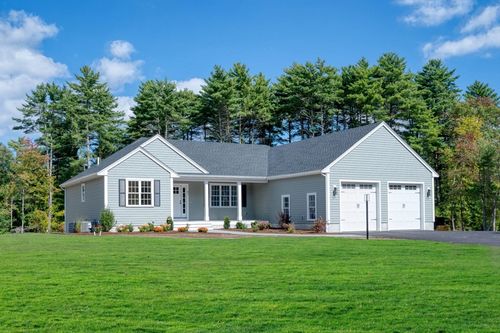 82 Tavern Way, Hanson, MA, 02341-1058 | Card Image