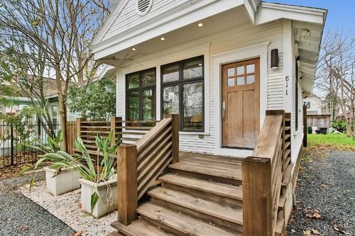 811 E 23rd St, Houston, TX, 77009-2401 | Card Image