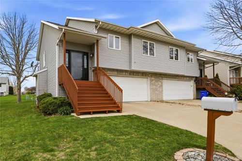 40 Shannon Dr, North Liberty, IA, 52317 | Card Image