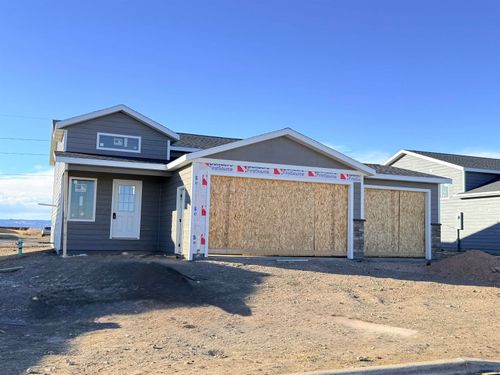 325 Ennen Dr, Rapid City, SD, 57703 | Card Image