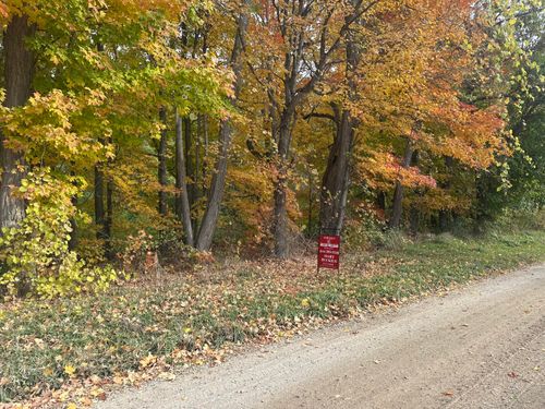 12831 Strotheide Rd Ne, Belding, MI, 48809-9339 | Card Image