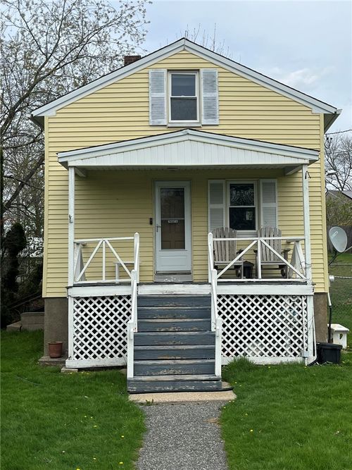62 Hull Street, Seekonk, MA, 02771 | Card Image