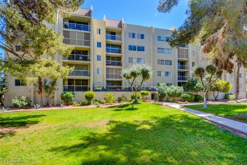 127-745 N Royal Crest Cir, Las Vegas, NV, 89169-3884 | Card Image