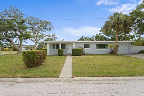 4300 Maple St Ne, ST PETERSBURG, FL, 33703-5144 | Card Image