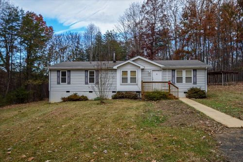 1214 Evelyn Dr, Huddleston, VA, 24104-3626 | Card Image