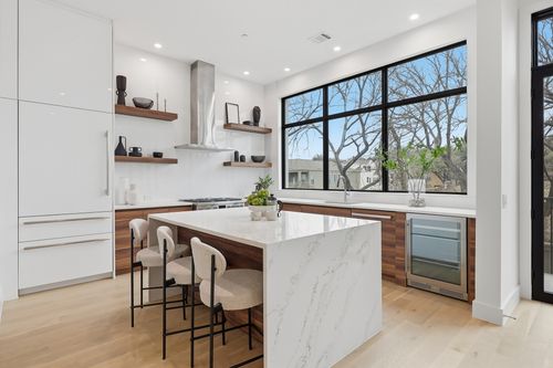 302-610 N Oak Cliff Blvd, Dallas, TX, 75208-3142 | Card Image