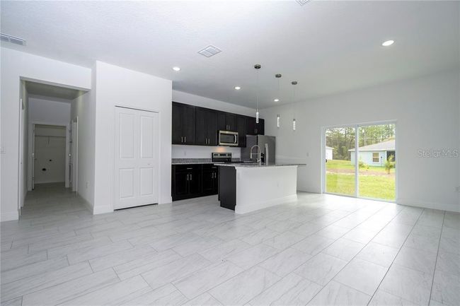 9825 N Swanee Ter, House other with 4 bedrooms, 2 bathrooms and null parking in DUNNELLON FL | Image 8