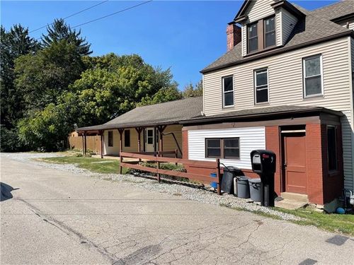 9 Gratz St, Penn, PA, 15675-9608 | Card Image